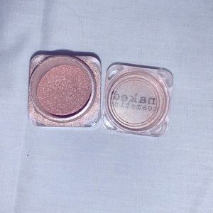 NAKED COSMETICS | loose eyeshadow powder